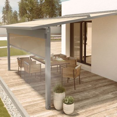 Pergola-Markise mit Erweiterung einer Fenster-Markise